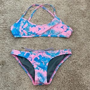 Jolyn tie dye bikini